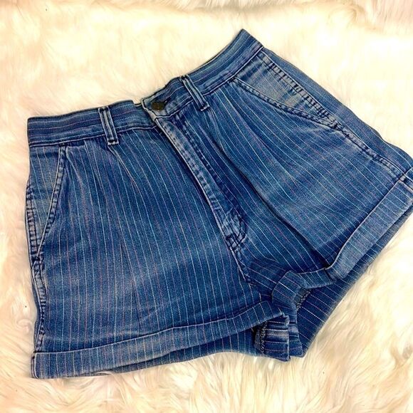 90’s Denver Jeans High Waisted Pin-Striped Jean Shorts - Picture 1 of 7